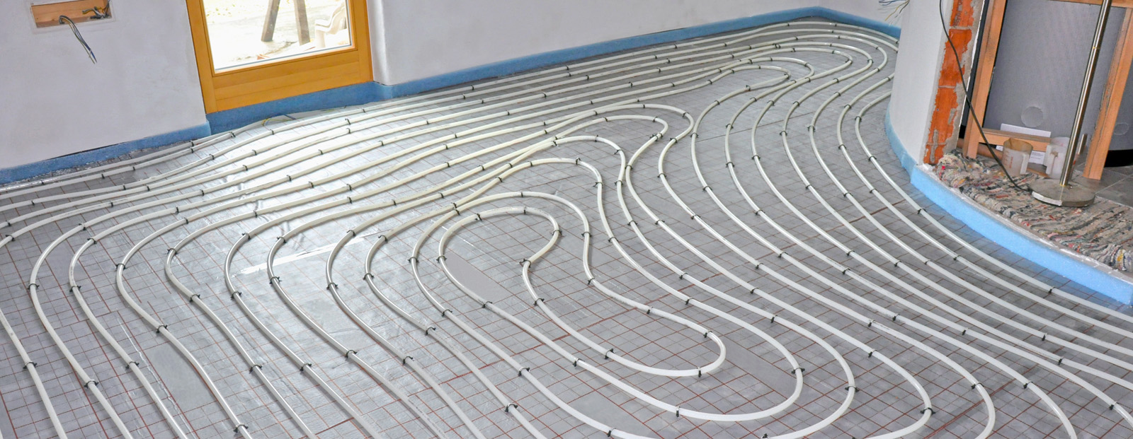 Wand- und Fußbodenheizung